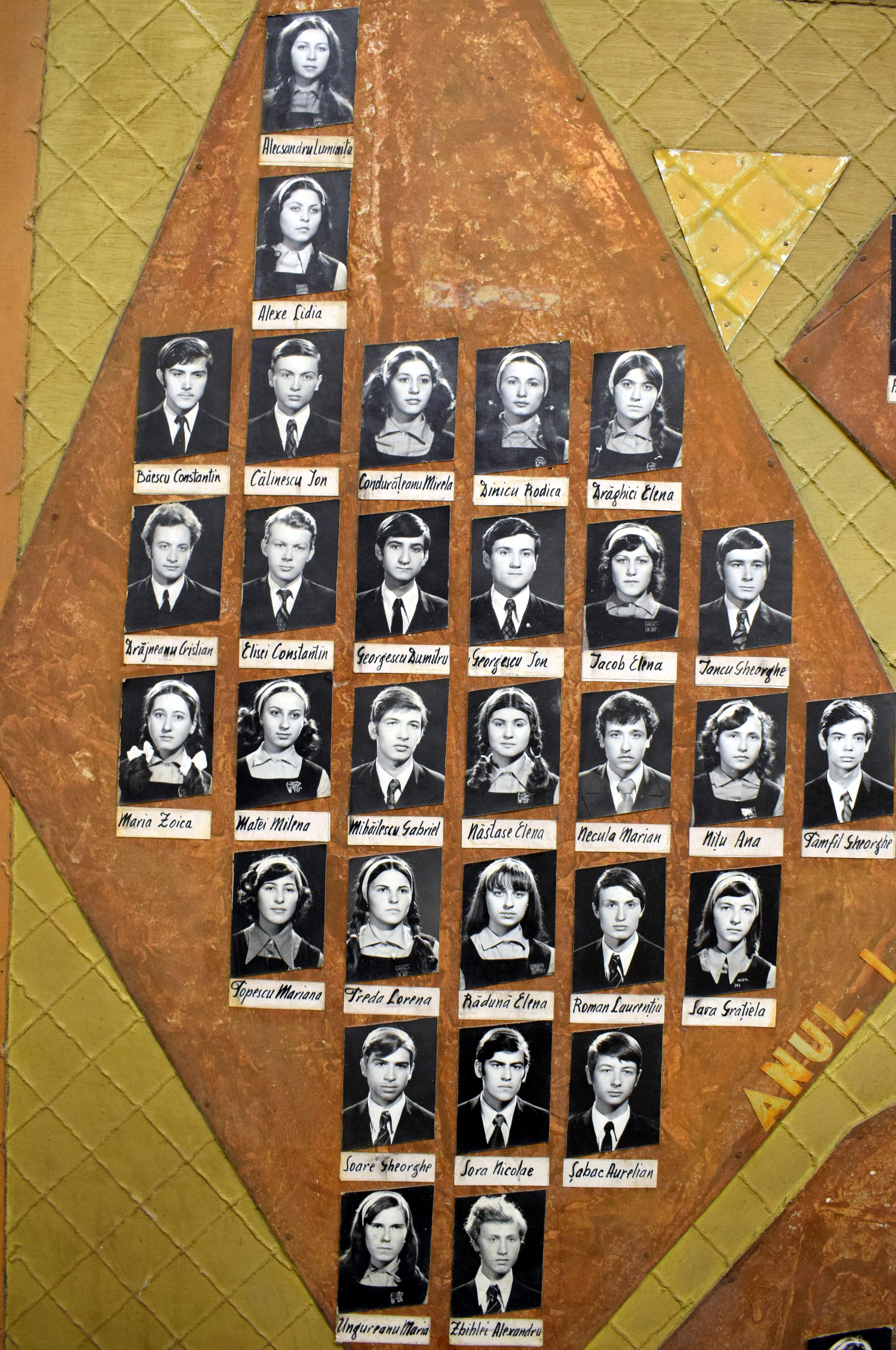 1975